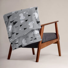 Load image into Gallery viewer, Eventyr Bear Blanket